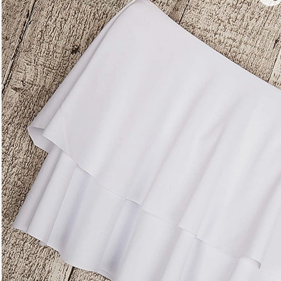 White Off Shoulder Ruffle Top & High Waisted Blue Floral Bottom Size S - Picture 4 of 12